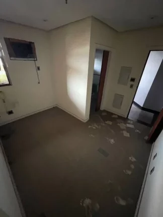 Imagem SALA COMERCIAL PARA VENDA EM FRENTE AO FÓRUM CÍVEL