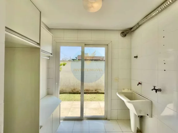 Imagem Casa em Condomínio a Venda no bairro Granja Viana - Cotia, SP