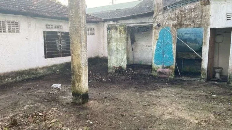 Imagem Casa com 5 quartos, Galpões, estacionamento com 600.00m2 em Recife, Macaxeira