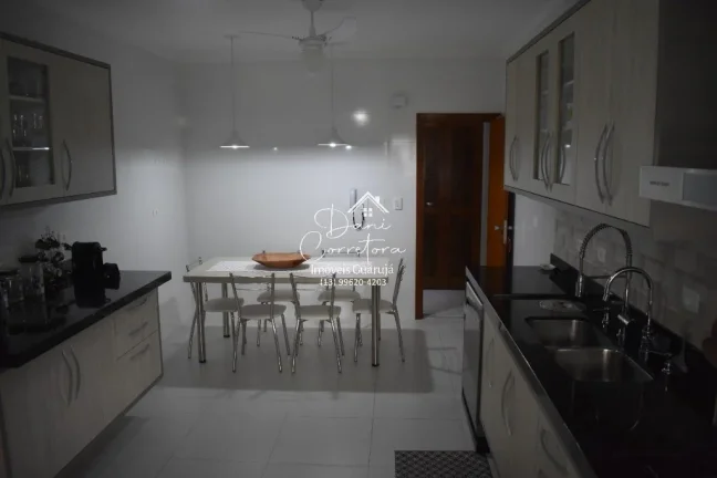 Imagem Imperdível apartamento à venda em Guarujá-SP, Pitangueiras: 3 quartos, 1 suíte, 3 salas, 3 banheiros, 2 vagas de garagem, 160 m²!