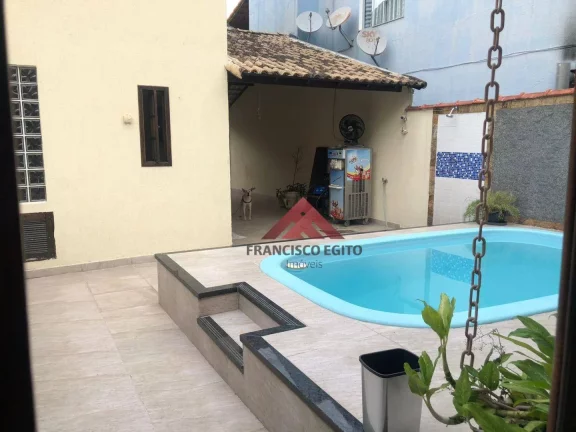 Imagem Casa com 2 dormitórios à venda, 195 m² por R$ 450.000,00 - Tribobó - São Gonçalo/RJ