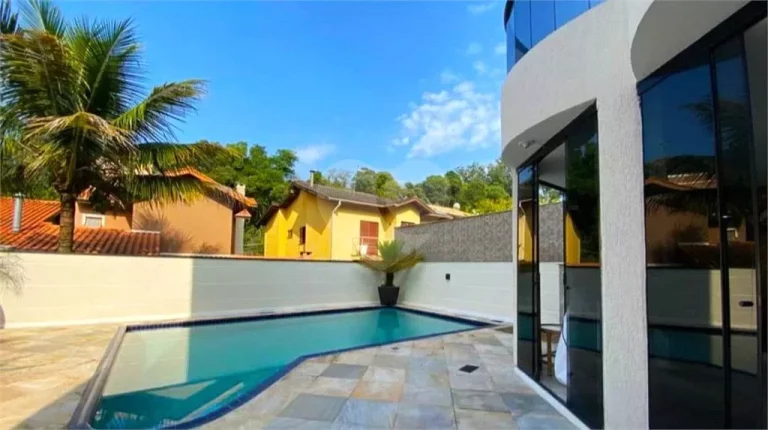 Imagem Casa à venda com 3 quartos, sendo 1 suíte, em Parque Monte Alegre, Taboão da Serra - SP