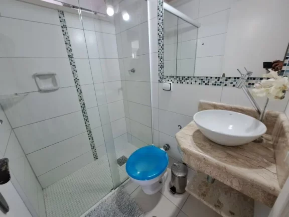 Imagem APARTAMENTO AMPLO COM 3 DORMITÓRIOS, 50 METROS DA PRAIA, COM VISTA PARA O MAR
