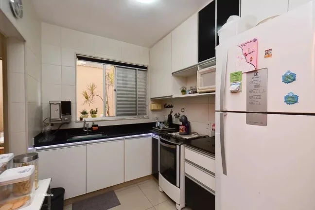 Imagem Apartamento com área privativa de 123m² , localizado em rua tranquila no bairro Ana Lúcia, próxi...