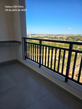 Imagem Apartamento em andar alto, sol da manhã, vista livre e 2 vagas cobertas de garagem.

Condomínio em...