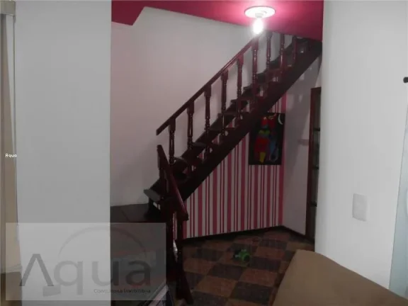 Imagem Casa para Venda em Praia Grande, Guilhermina, 3 dormitórios, 1 suíte, 2 banheiros, 5 vagas