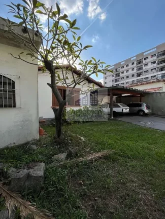 CASA À VENDA EM VILA PARQUE JABAQUARA COM 4 DORMITÓRIOS