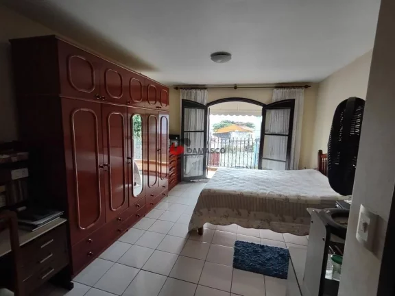 Imagem Sobrado para Locação 4 Quartos, 1 Suite, 5 Vagas, 370M², Vila Metalúrgica, Santo André - SP