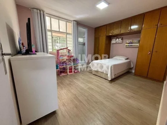 Imagem Luxuosa Casa na Asa Sul: 6 Dormitórios e 4 Suítes à Venda na W3 - 709 sul