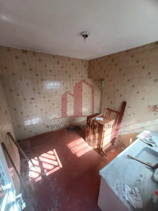 Imagem Casa à venda no Centro de Franco da Rocha-SP: 4 quartos, 1 sala, 2 banheiros, 2 vagas de garagem, 202,00 m² de área.