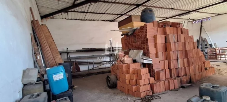 Imagem Galpão 253m² (Maior na topografia), com Renda, Perto da Av. Barão de Mauá, Pq Boa Esperança, Mauá-SP