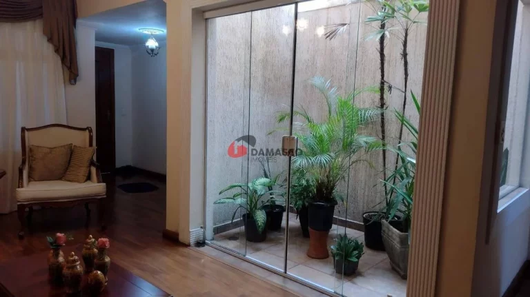 Imagem Sobrado à venda 3 Quartos, 3 Suites, 3 Vagas, 240M², Barcelona, São Caetano do Sul - SP