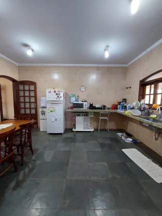 Imagem Chácara Exclusiva com 366m², 04 dormitórios - Bairro Flamboyant, Boituva/SP
