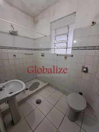 Imagem Apartamento à venda com 55m², 2 quartos, 1 banheiro, rua tranquila por R$320.000,00 na Aparecida em Santos