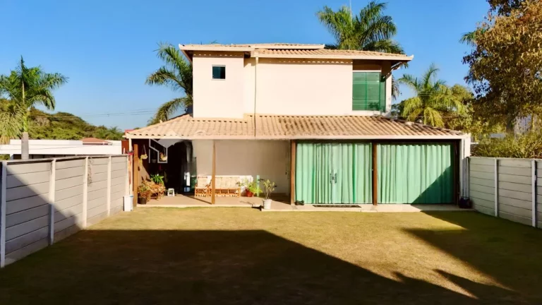 Imagem Casa de Alto Padrão no Condomínio Ouro Verde – Betim/MG  