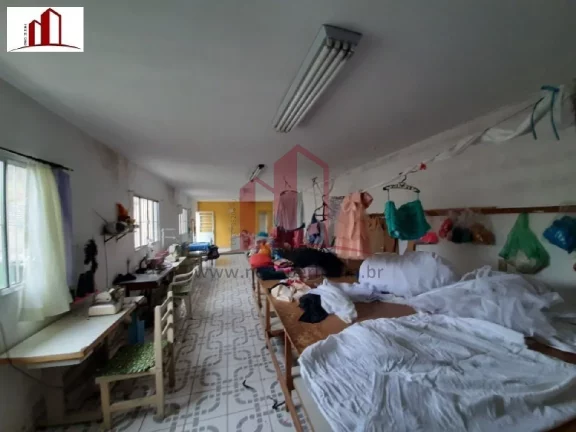 Imagem Imperdível! Casa à venda em Franco da Rocha-SP, bairro Companhia Fazenda Belém. 3 quartos, 1 suíte, 2 salas, 2 banheiros, 4 vagas, 159,40 m².