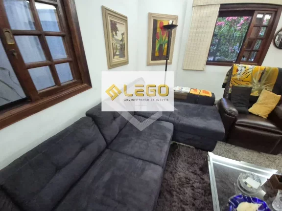 Imagem Excelente casa em condomínio fechado em Jacarepaguá
