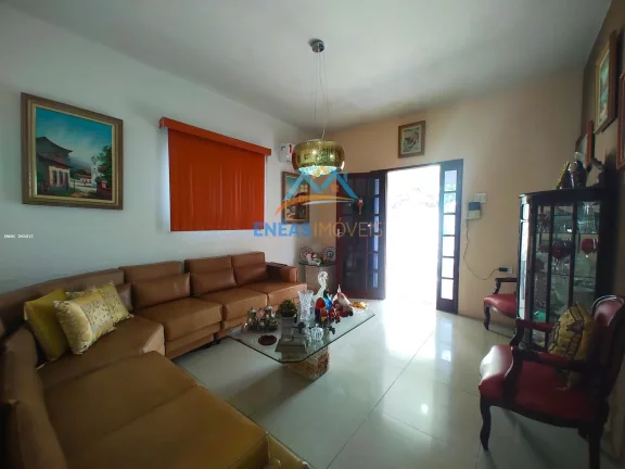 Imagem Casa para Venda em Recife, Prado, 5 dormitórios, 3 banheiros, 1 vaga