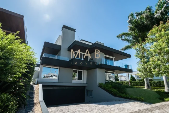 Imagem Casa de Altíssimo Padrão com 4 Pavimentos à Venda em Jurerê Internacional, Florianópolis SC!!