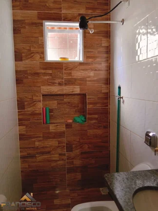 Imagem CASA AMPLA E BEM LOCALIZADA COM 4 DORMITÓRIOS