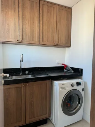 Imagem Apartamento com 3 suítes, mobiliado, no condomínio frente mar mais completo no bairro Gravatá em Navegantes a venda com a Imobiliária Adriano Carpes.