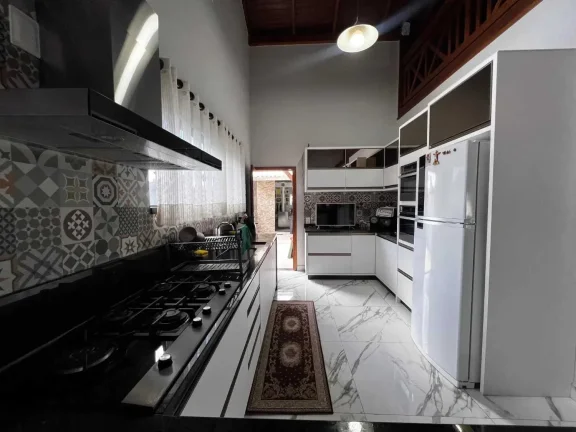 Imagem Casa com 3 dormitórios sendo 1 suíte e 2 vagas de garagem no bairro Ressacada em Itajaí
