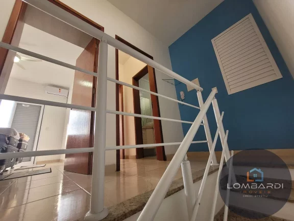 Imagem Apartamento triplex no Itaguá a poucos passos da orla!!