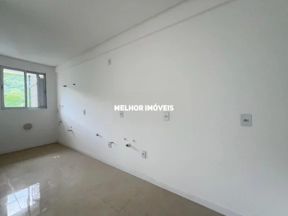 Imagem Apartamento Novo com churrasqueira a carvão na sacada com linda vista pra reserva