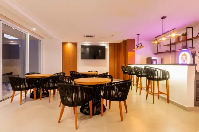 Imagem Apartamento tipo para venda em Centro com 3 quartos, sendo 3 suítes, 180m2