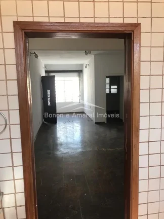 Imagem Venda, casa, Bairro Botafogo, em Campinas 
Zoneamento ZC 2.
Frente de 12,20 metros.
Próximo do futu...