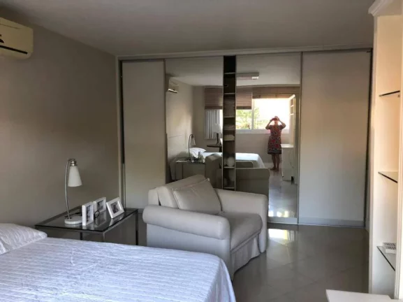 Imagem Linda casa venda em Macaé RJ , Cancela Preta 900m2.