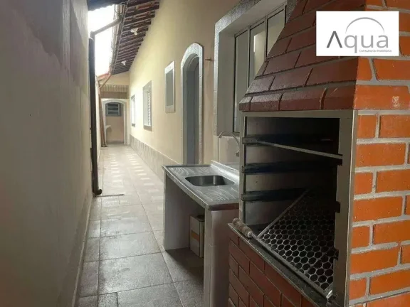 Imagem Casa para Venda em Mongaguá, Vera Cruz, 3 dormitórios, 1 suíte, 1 banheiro, 2 vagas