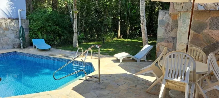 Imagem Casa Espaçosa com Piscina e Churrasqueira na Riviera - Módulo 30