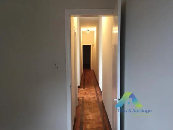 Imagem Excelente sobrado a 5 minutos da estação do metro Ana Rosa com 3 dormitórios, 3 vagas de garagem proximo a principais comércios, avenidas de São Paulo