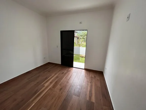 Imagem Casa em Condomínio para Venda em Ubatuba / SP no bairro Horto