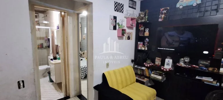 Imagem Casa 125m², agora SÓ 264 MIL, 5 Cômodos na parte de baixo fundos, com toda parte térrea para construir, 6 vagas, à 350 metros do Carretão e Lorencini, no Parque das Américas, Mauá-SP