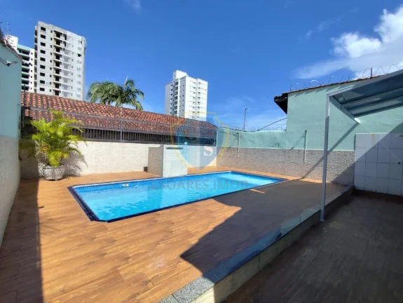 Imagem Casa 3 dorms sendo 1 suíte com Piscina e 6 vagas garagem
