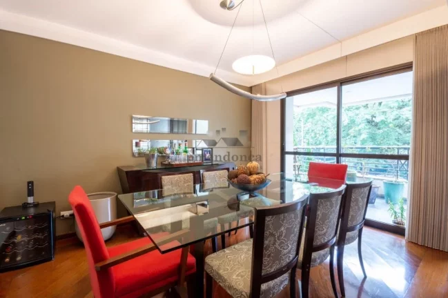 Imagem Apartamento em Perdizes com 166m², 4 quartos( 2 suI­tes) e 3 vagas