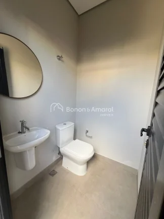 Imagem No coração do Swiss Park, esta casa térrea no Residencial Basel oferece a combinação ideal entr...