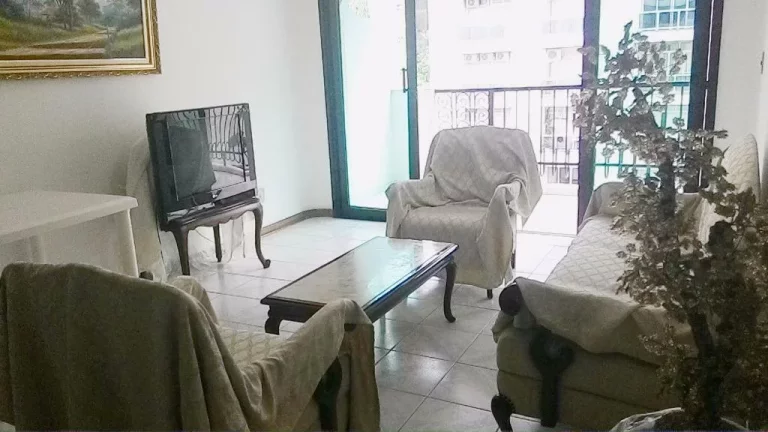 Imagem Praia de Pitangueiras - Local nobre - Ótimo lazer - Alto padrão - 2 vagas - Ampla varanda - 135 m² de área útil.