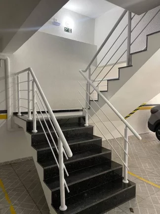 Imagem Apartamento com 2 dormitórios à venda, 70 m² por R$ 299.999,99 - Vila Pires - Santo André/SP