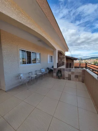 Imagem Casa com ponto para comércio no Jardim São Lourenço