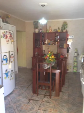 Imagem Sobrado para Venda por R$800.000,00 com 250m², 4 dormitórios, 5 vagas e 1 banheiro - Vila verde, São paulo / SP - Cód. BDI24899