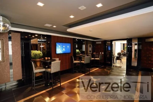 Imagem Frente ao Mar para Venda em Balneário Camboriú / SC no bairro Centro