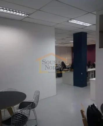 Imagem Galpão com 5.000,00m² de área construída, distribuída em três blocos e áreas complementares. ...