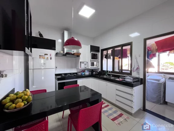 Imagem Apartamento Alto Padrão com 3 Quartos à Venda no Centro de Patos de Minas – 2 Vagas, Planejados e Elevador