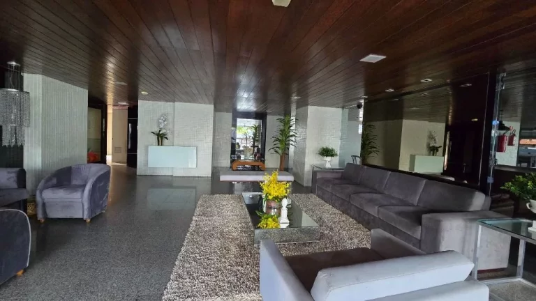 Imagem Apartamento com 4 dormitórios à venda, 220 m² por R$ 1.200.000,00 - Brisamar - João Pessoa/PB