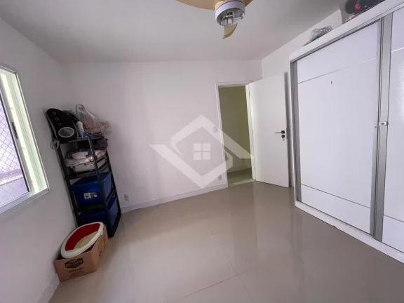 Imagem Casa Dúplex em Condomínio Fechado: Conforto e Segurança