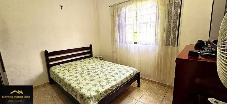 Imagem Casa Sobrado com 5 quartos ( dormitórios) 3 Banheiros e 2 Vagas no Jardim D Abril