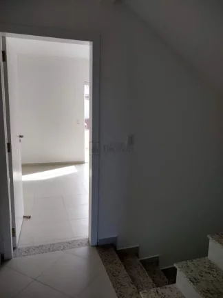 Imagem Sobrado Triplex com 3 suítes no bairro Ariribá em Balneário Camboriú